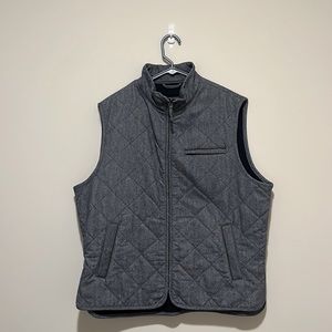 Jos. A Bank tailored fit chambray vest with leather detail size XL